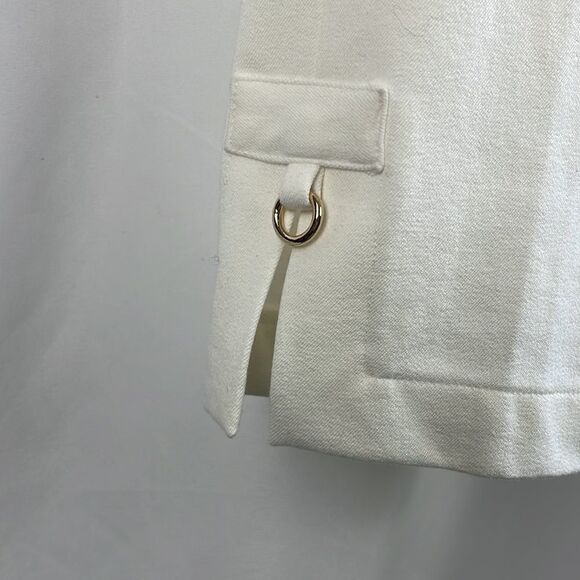 St John White Cropped Slacks with Gold Detail - Picture 3 of 6